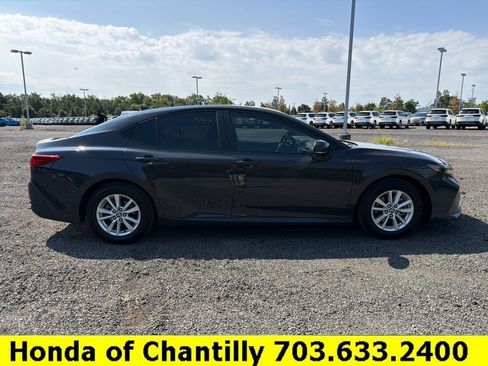Used 2025 Toyota Camry LE w/ Convenience Package FWD image 8