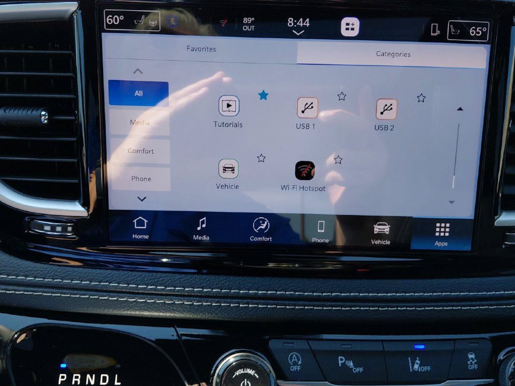 New 2026 Chrysler Pacifica Select AWD/4WD image 42