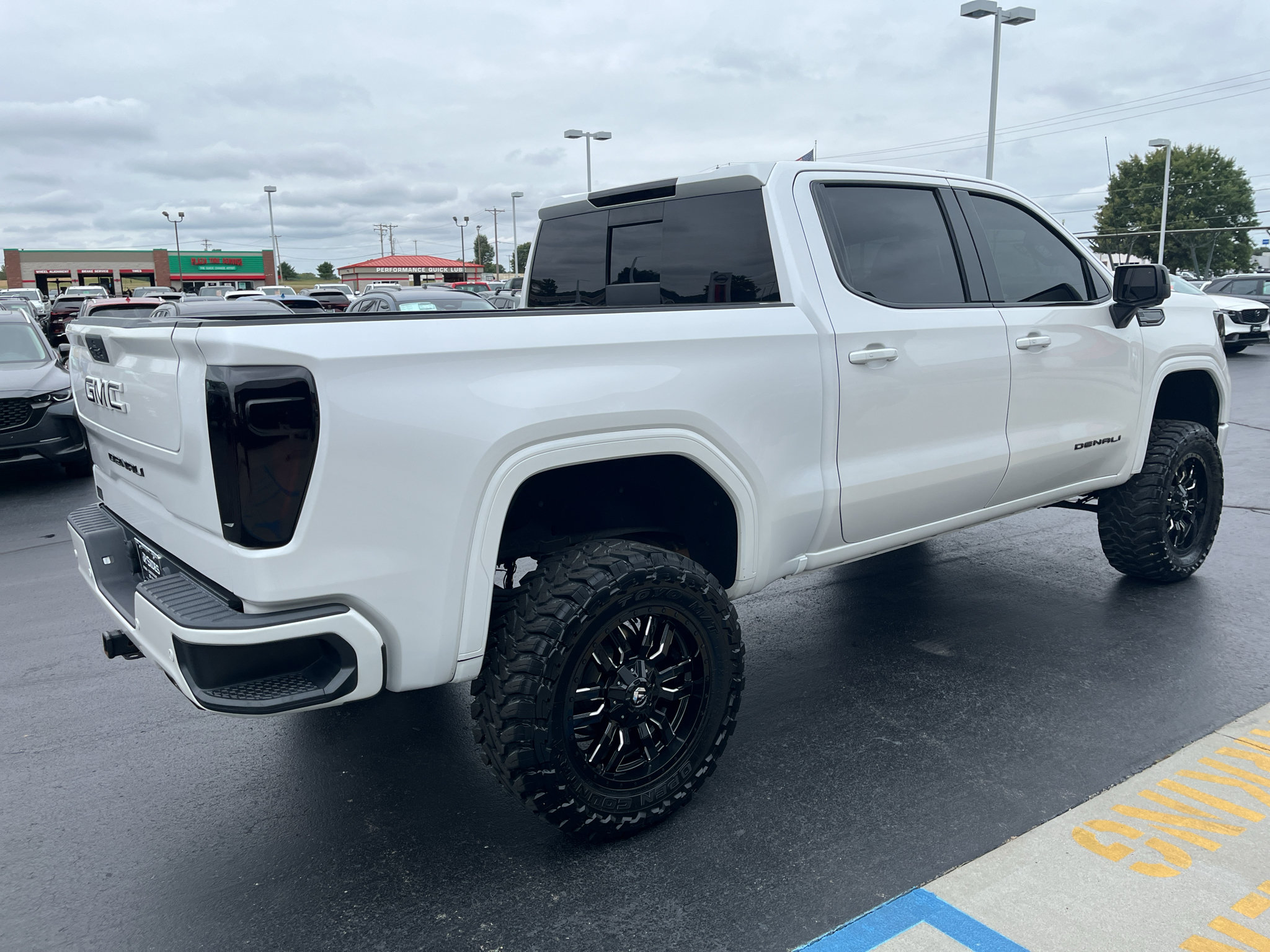 Used 2021 GMC Sierra 1500 Denali AWD/4WD image 9