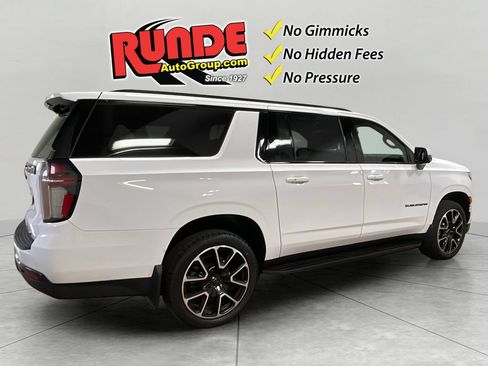 Used 2023 Chevrolet Suburban RST w/ Luxury Package AWD/4WD image 6
