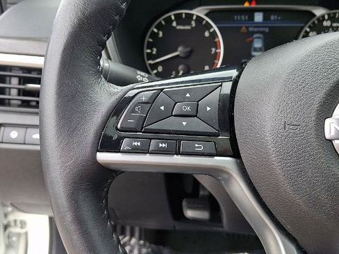 Certified 2023 Nissan Altima 2.5 SV w/ SV Premium Package AWD/4WD image 23