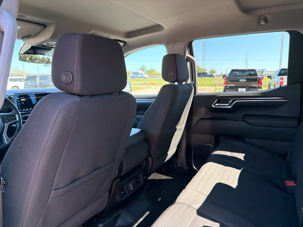 Used 2024 Chevrolet Silverado 1500 LT AWD/4WD image 14