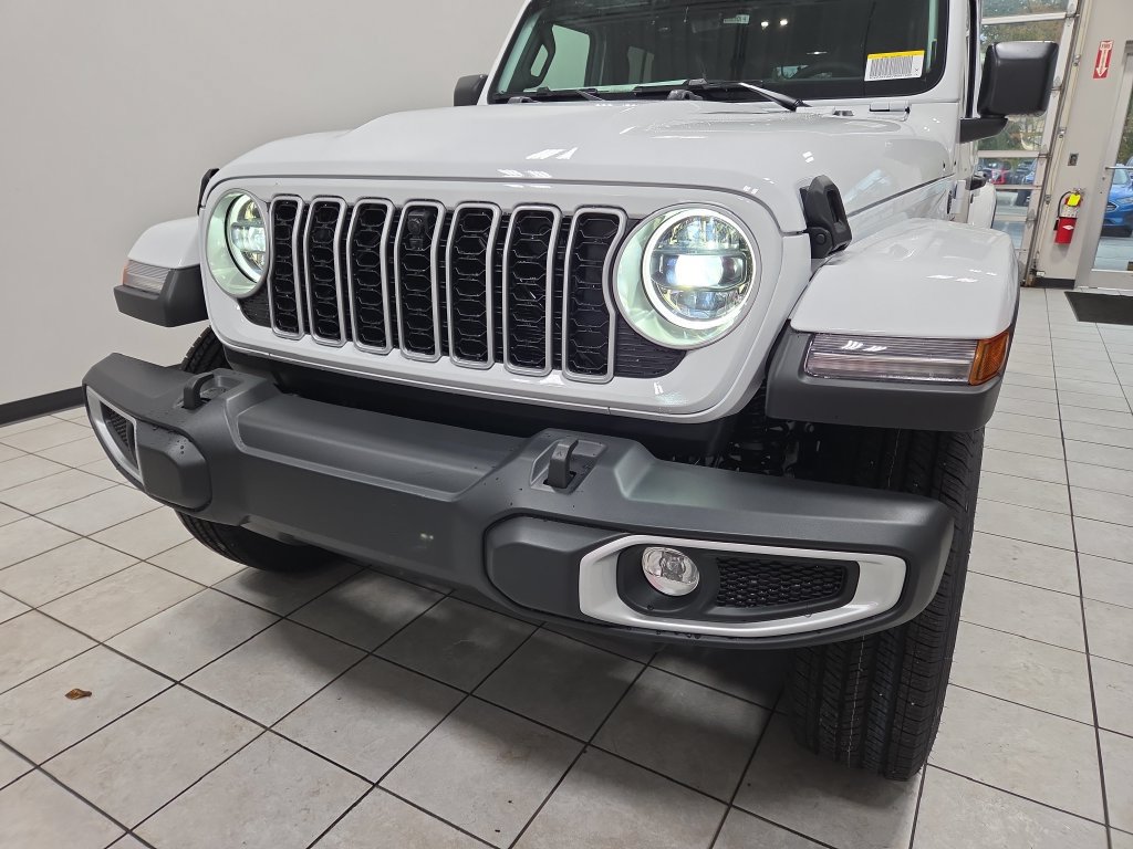 New 2027 Jeep Wrangler Unlimited Sahara AWD/4WD image 13