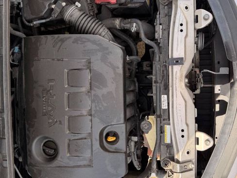 Used 2014 Toyota Corolla LE FWD image 16