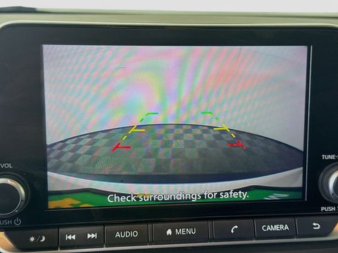 Used 2023 Nissan Rogue SV image 19