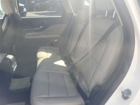 New 2026 Lincoln Corsair Premiere image 13