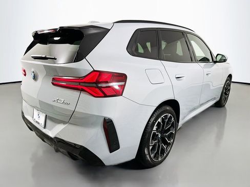 Used 2025 BMW X3 xDrive30i w/ Premium Package image 5