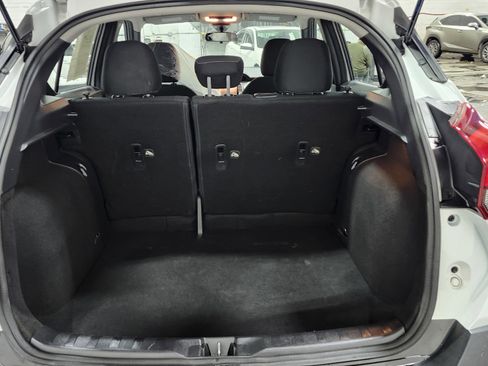 Used 2020 Nissan Kicks S image 20