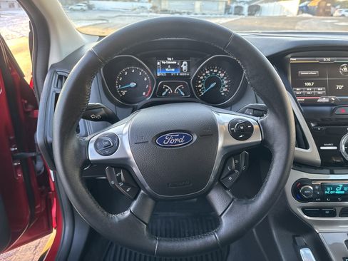 Used 2012 Ford Focus SEL image 3