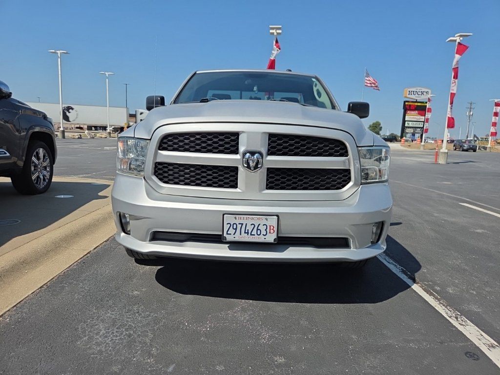 Used 2014 RAM 1500 Express RWD image 2