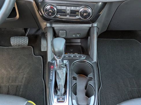 Used 2025 Chevrolet TrailBlazer ACTIV w/ Convenience Package image 18