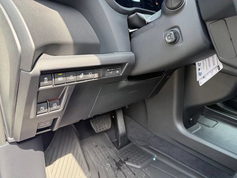 New 2026 Toyota Sienna Platinum AWD/4WD image 14