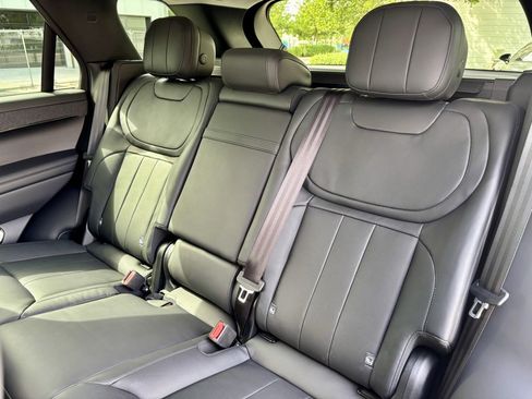 Used 2023 Land Rover Range Rover Sport SE Dynamic image 21