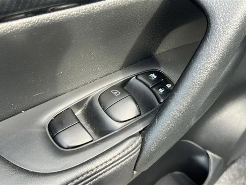 Used 2020 Nissan Rogue SL AWD/4WD image 28