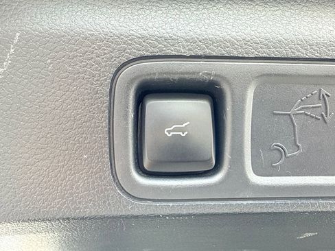Used 2024 Ford Expedition Max XLT RWD image 8
