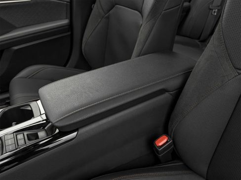 Certified 2025 Toyota Camry XLE FWD image 33