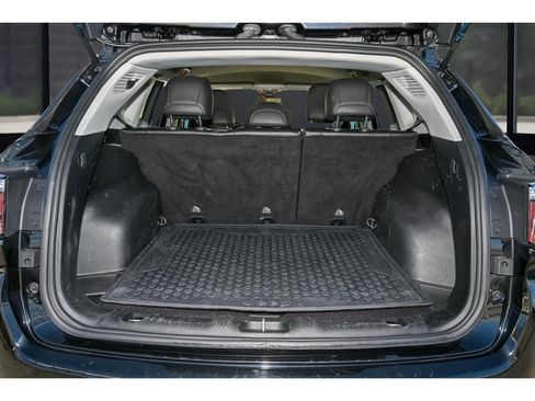 Used 2020 Jeep Compass Latitude w/ Popular Equipment Group image 5