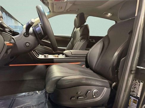 Used 2025 Genesis GV80 3.5T Advanced image 27