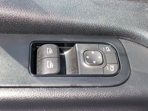 Used 2025 Mercedes-Benz Sprinter 2500 image 43