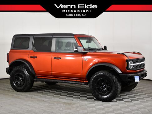 Used 2022 Ford Bronco Wildtrak AWD/4WD image 1