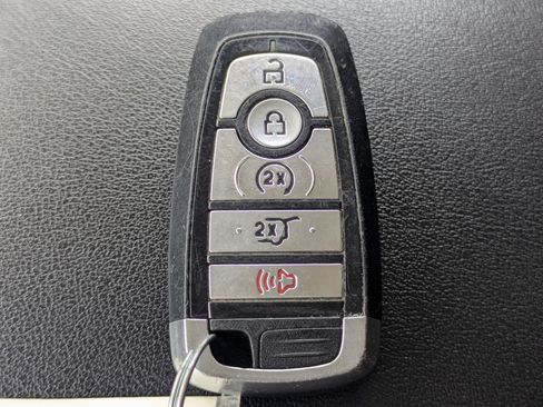 Used 2024 Ford Edge Titanium AWD/4WD image 28