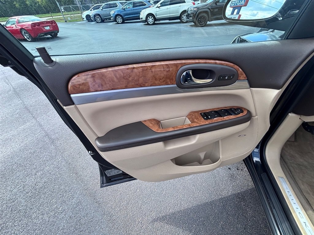 Used 2011 Buick Enclave CXL w/ Trailering Provision Package FWD image 16