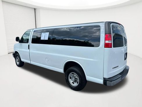 Used 2020 Chevrolet Express 3500 LT w/ LT Preferred Equipment Group RWD image 7