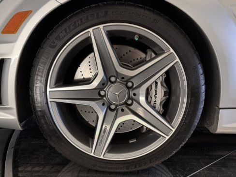 Used 2010 Mercedes-Benz C 63 AMG Sedan image 32
