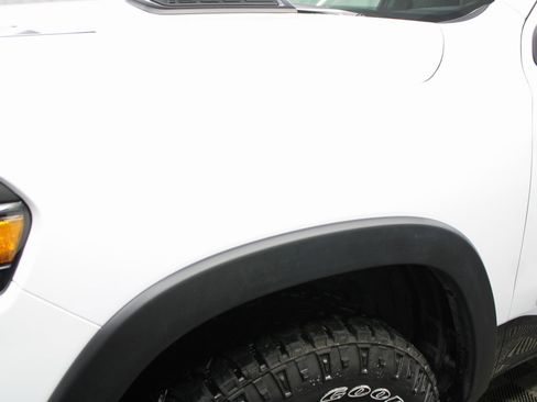 Used 2025 RAM 1500 Rebel image 39