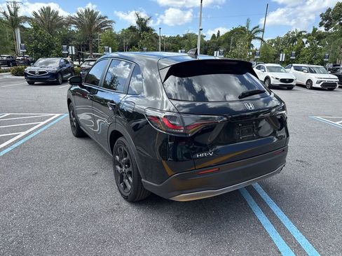 Used 2023 Honda HR-V Sport image 7
