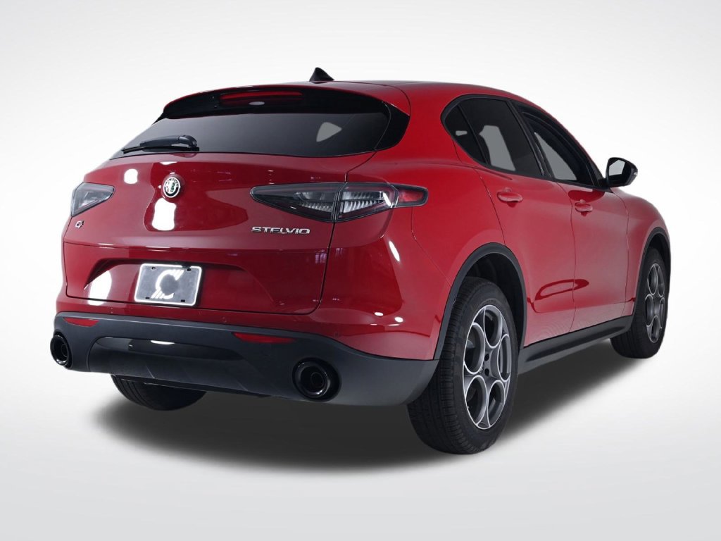 New 2025 Alfa Romeo Stelvio Sprint w/ Convenience Package AWD/4WD image 5
