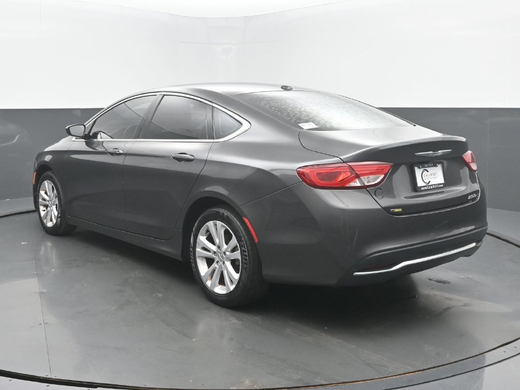 Used 2015 Chrysler 200 Limited w/ Convenience Group FWD image 8