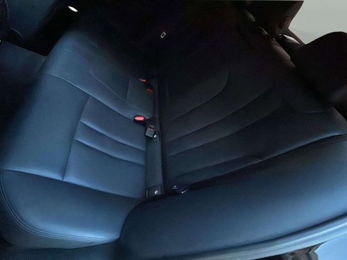 Used 2018 BMW 530i xDrive image 24