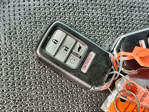 Used 2021 Honda Pilot Elite image 20