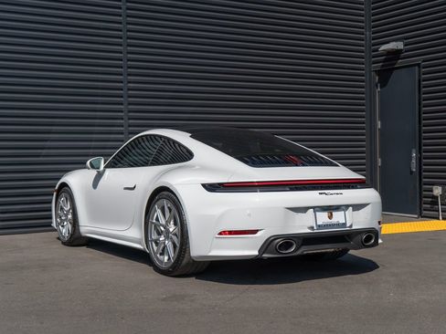 New 2026 Porsche 911 Carrera RWD image 3