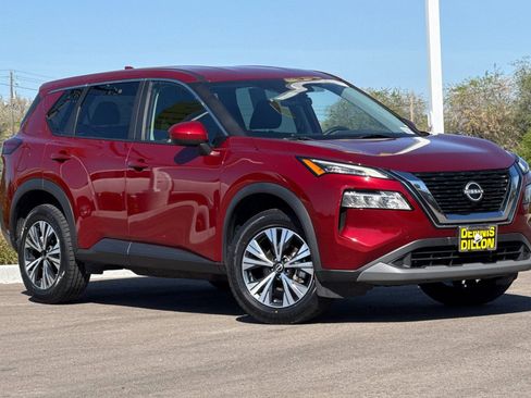 Used 2023 Nissan Rogue SV AWD/4WD image 2