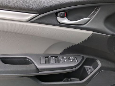 Used 2018 Honda Civic LX image 10