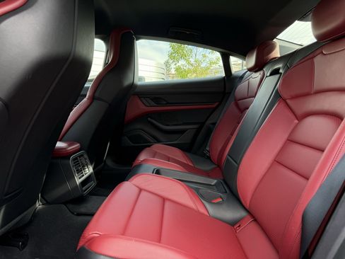 Certified 2022 Porsche Taycan 4S image 29