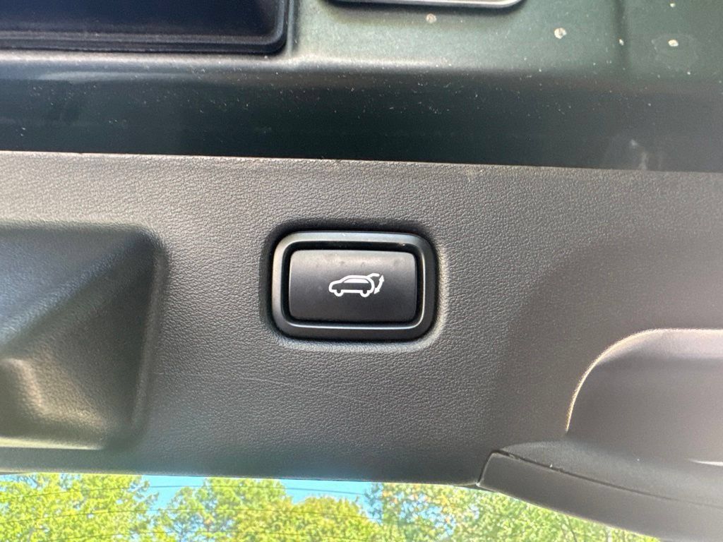 Used 2023 Kia EV6 GT-Line AWD/4WD image 28