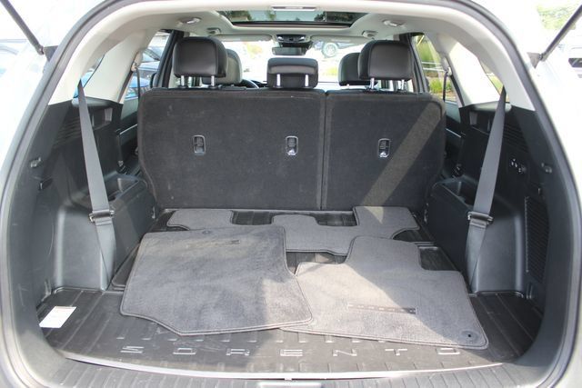 Used 2023 Kia Sorento S w/ Panoramic Sunroof Package AWD/4WD image 27