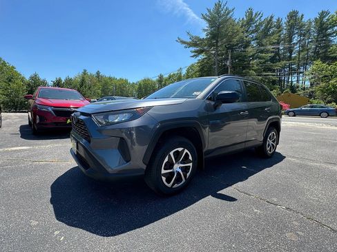 Used 2020 Toyota RAV4 LE w/ All Weather Liner Package AWD/4WD image 9