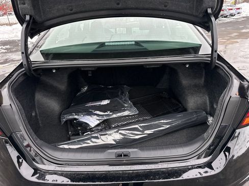 New 2025 Nissan Altima 2.5 SL image 35