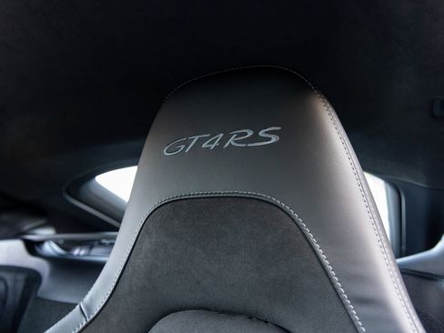 Used 2025 Porsche 718 Cayman GT4 RS image 37