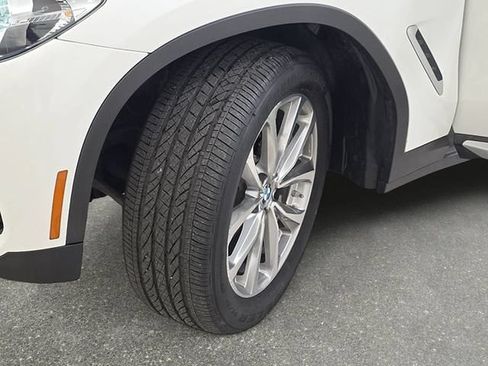 Used 2019 BMW X3 xDrive30i w/ Driving Assistance Package AWD/4WD image 29