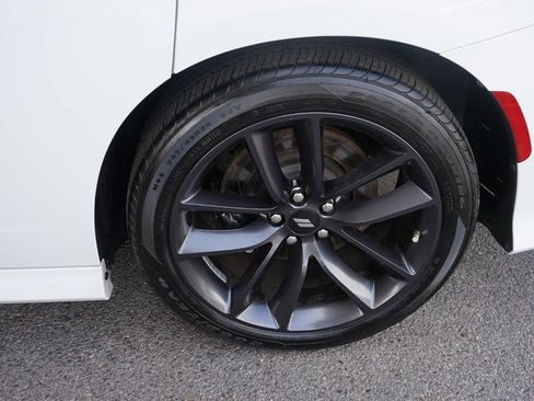 Used 2019 Dodge Charger Scat Pack RWD image 29