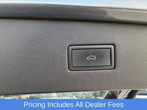 Used 2024 Volkswagen Tiguan SE AWD/4WD image 24