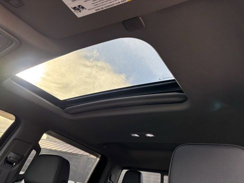 Used 2024 GMC Sierra 3500 Denali w/ Denali Reserve Package image 19