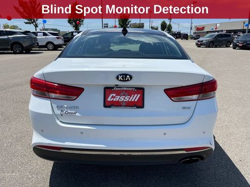 Used 2016 Kia Optima EX w/ Premium Package FWD image 4