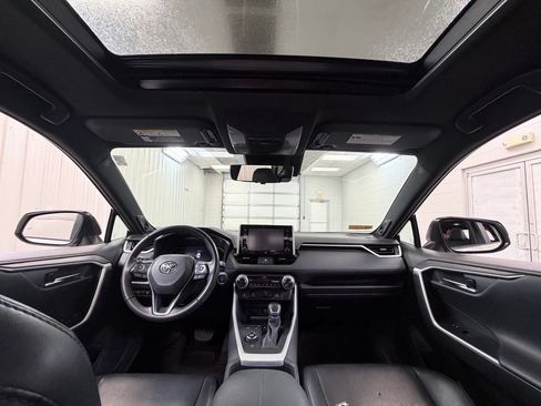 Used 2020 Toyota RAV4 XSE AWD/4WD image 23