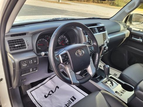 Used 2023 Toyota 4Runner SR5 Premium image 10